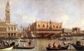 ドゥカーレ宮殿とサン マルコ カナレット広場 ヴェネツィア